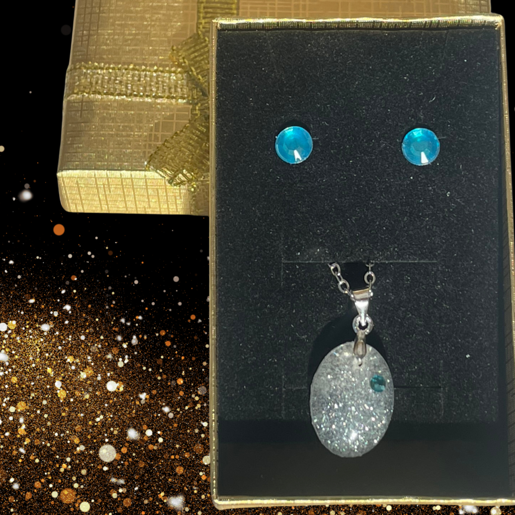 Pendentif et boucle d'oreilles - pierres bleues