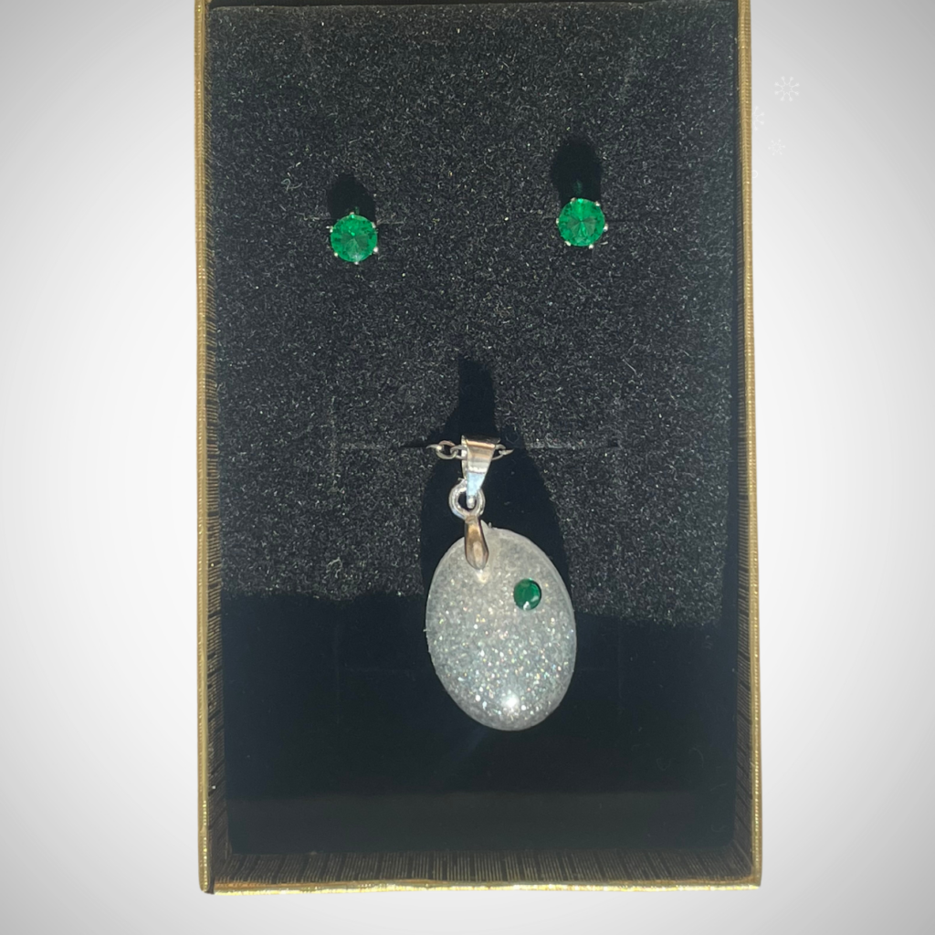 Pendentif et boucle d'oreilles - pierres vertes – Image 2
