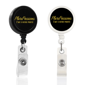 Porte-badge rétractable personnalisé sur une plaque d'aluminium